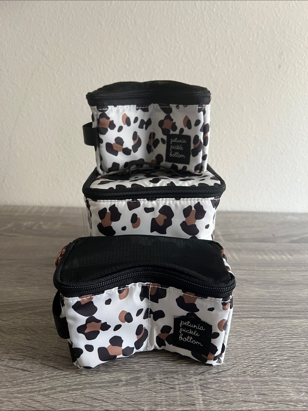 New Petunia Pickle Bottom Leopard Travel Organizer Storage Cube Bag Set of 3